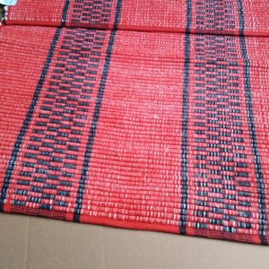 Vzor nite červený s čiernymi pruhmi – šírka 60cm