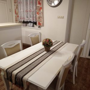 štóla vzor nite biela s tmavohnedými pruhmi š. 40 cm