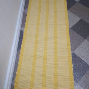 vzor – žlté pruhy š.60 cm