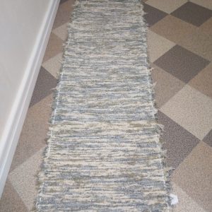 strapatý sivo-hnedý š.50 cm
