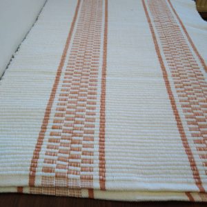 vzor nite biele s marhuľkovými pruhmi ako na štóle š. 60 cm