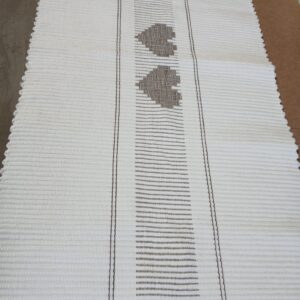 vytkávaný koberček srdiečka š. 65 cm